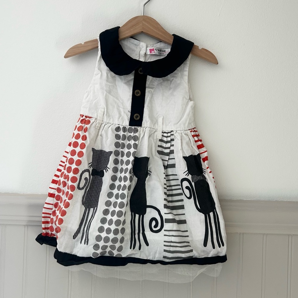 Vintage Vogue Girls Size 100 or 3T Kids Casual Dress with Cat Print